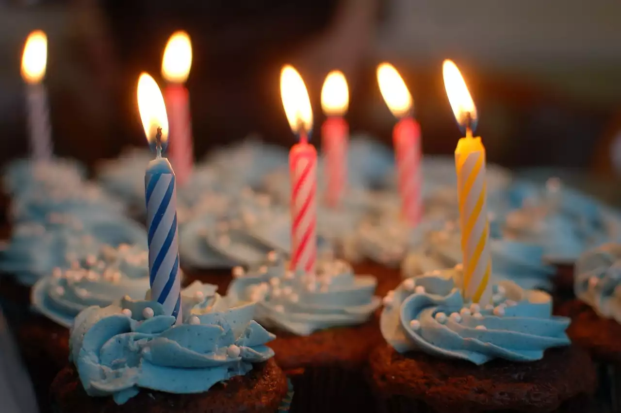 La dolce storia e la realizzazione delle torte di compleanno